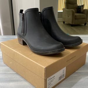 Lucky Brand Rain ankle boot style